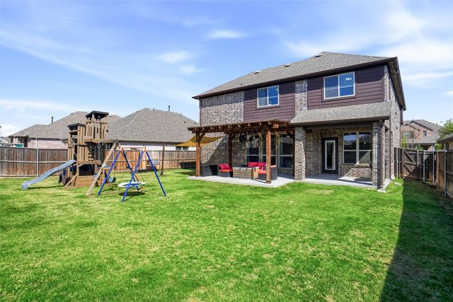1816 Campground Way, Aubrey, TX 76227