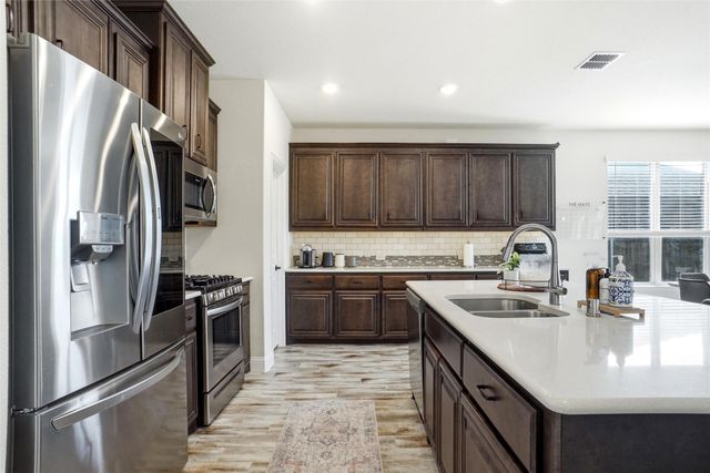 1816 Campground Way, Aubrey, TX 76227