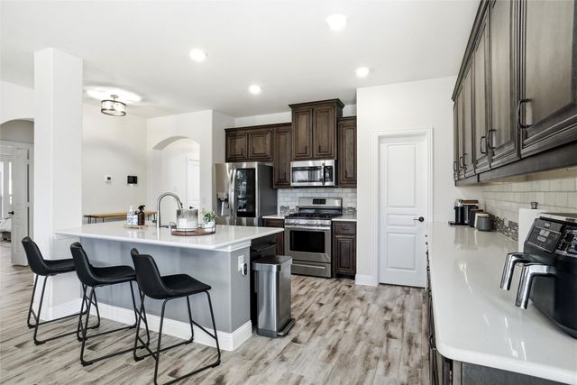 1816 Campground Way, Aubrey, TX 76227