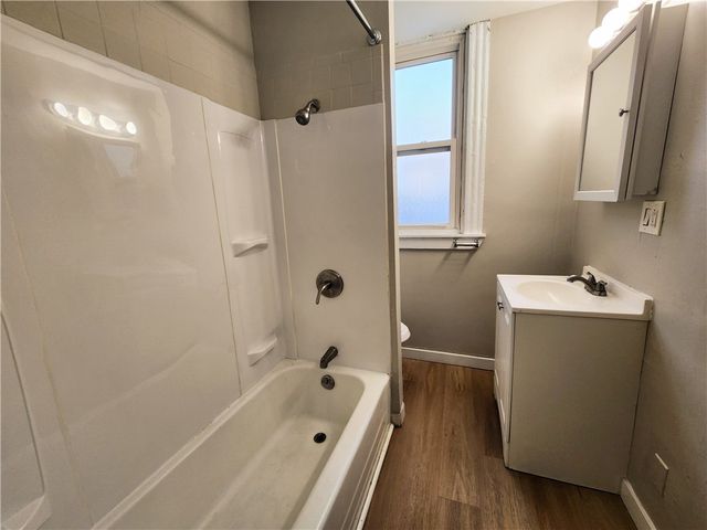 124 Cutler St, Mckees Rocks, PA 15136