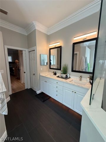 11723 Longshore WAY E, Naples, FL 34119