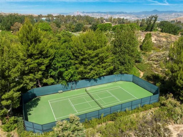 26910 Monterey, Valencia, CA 91355