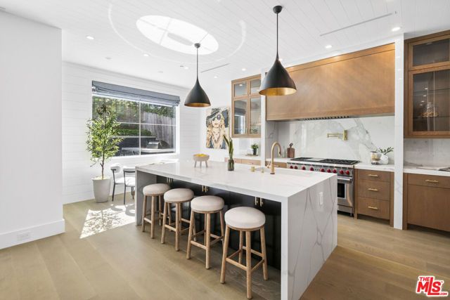 7500 Stewart Avenue, Los Angeles, CA 90045