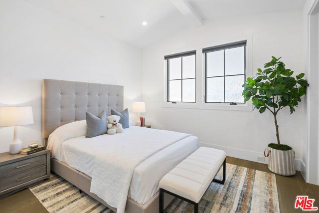 7500 Stewart Avenue, Los Angeles, CA 90045