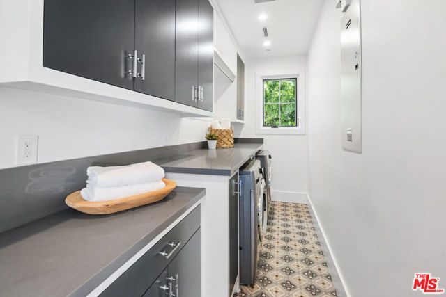 7500 Stewart Avenue, Los Angeles, CA 90045