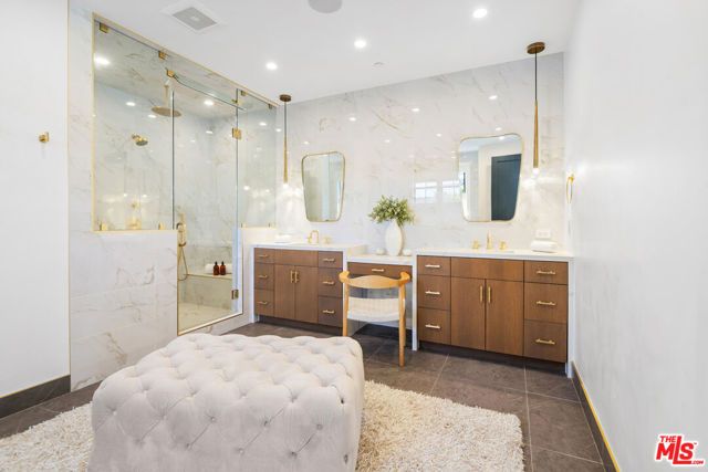 7500 Stewart Avenue, Los Angeles, CA 90045
