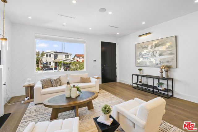 7500 Stewart Avenue, Los Angeles, CA 90045