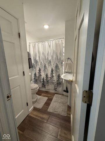 2154 Hornettown Road, Morgantown, IN 46160