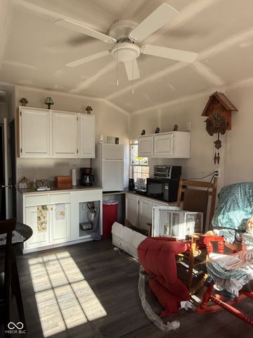 2154 Hornettown Road, Morgantown, IN 46160