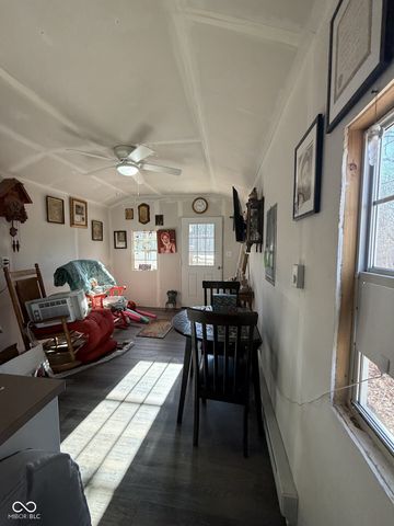 2154 Hornettown Road, Morgantown, IN 46160