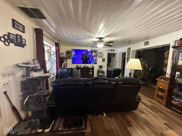 2154 Hornettown Road, Morgantown, IN 46160