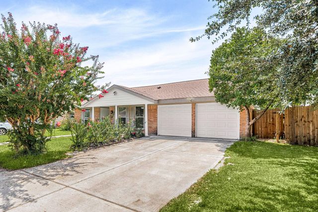 11726 N Willowdale Circle, Houston, TX 77071