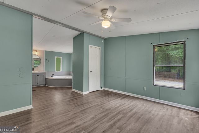 4 Cottonwood Circle, Sharpsburg, GA 30277