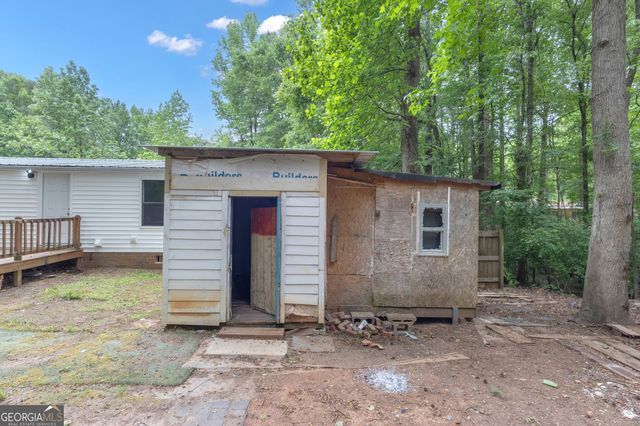 4 Cottonwood Circle, Sharpsburg, GA 30277
