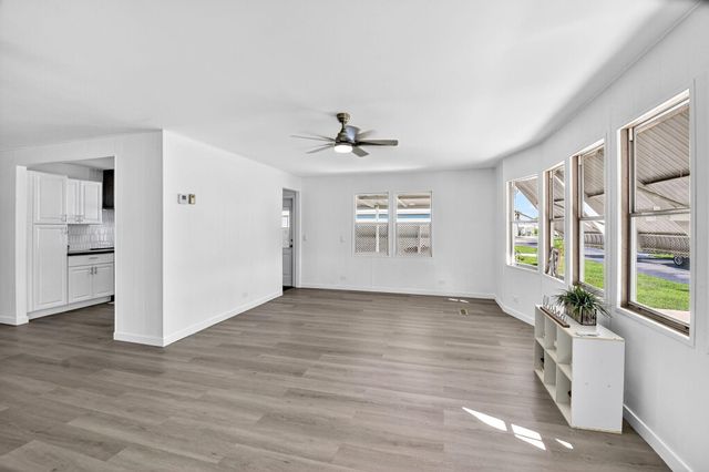 32011 Domingo Bay, Boynton Beach, FL 33436