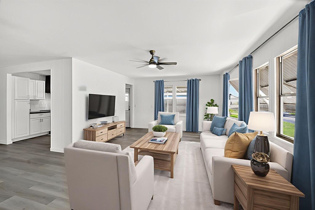 32011 Domingo Bay, Boynton Beach, FL 33436