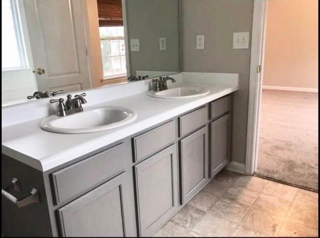 219 Fox Creek Boulevard, Woodstock, GA 30188