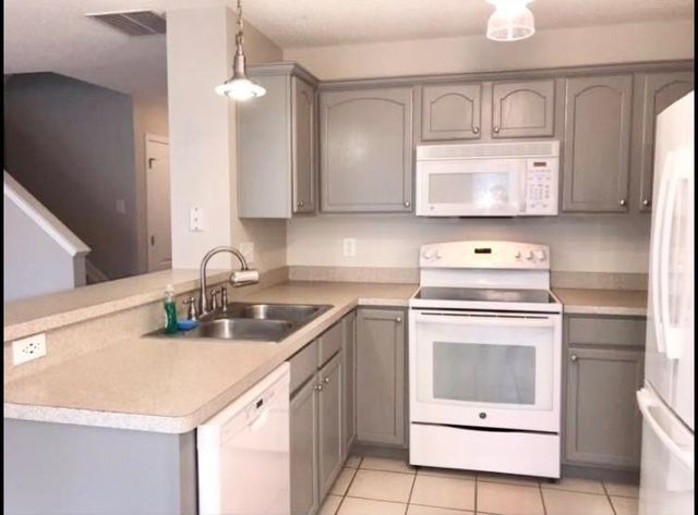 219 Fox Creek Boulevard, Woodstock, GA 30188