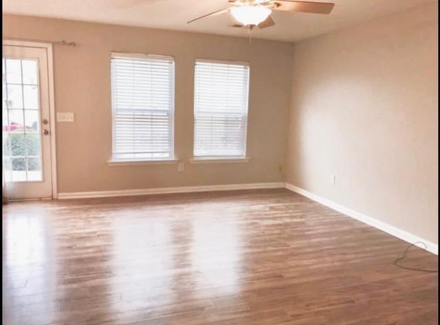 219 Fox Creek Boulevard, Woodstock, GA 30188