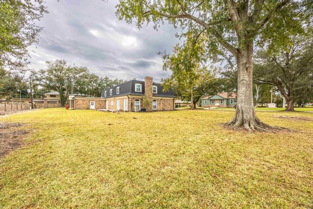 43 Parkway Cr, Houma, LA 70364