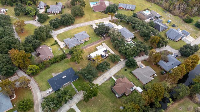 43 Parkway Cr, Houma, LA 70364