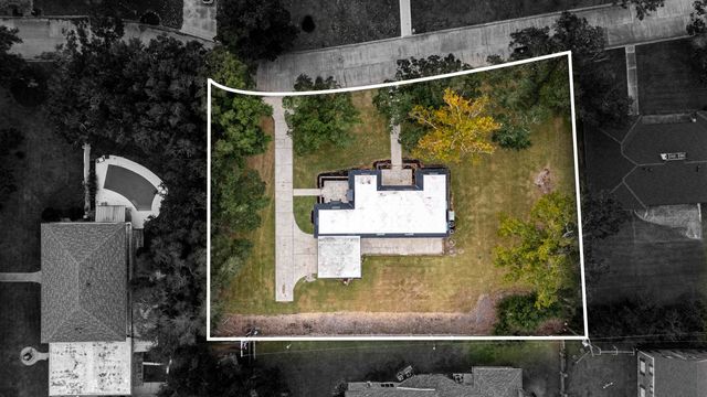 43 Parkway Cr, Houma, LA 70364