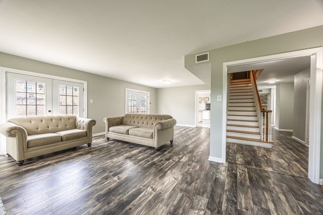 43 Parkway Cr, Houma, LA 70364