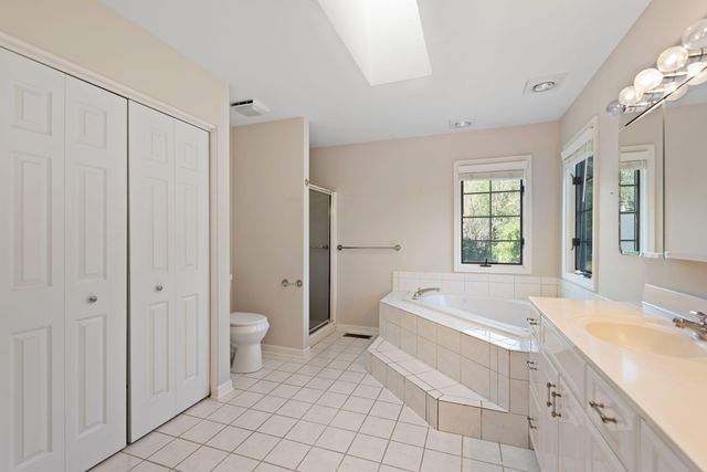 6804 Swan Lane, Schererville, IN 46375