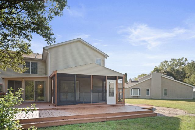 6804 Swan Lane, Schererville, IN 46375