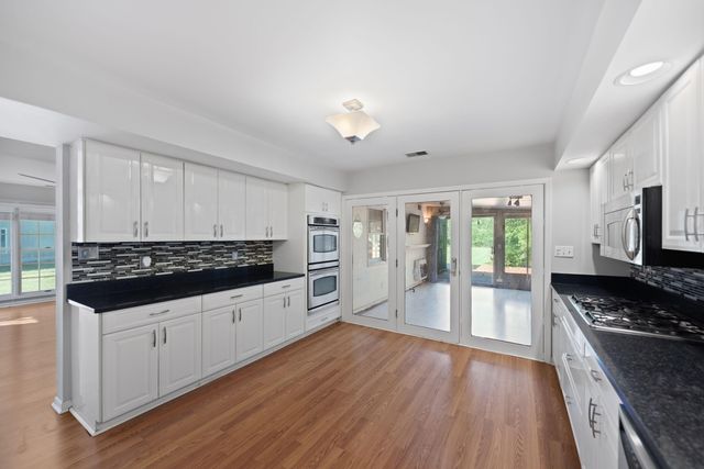 6804 Swan Lane, Schererville, IN 46375