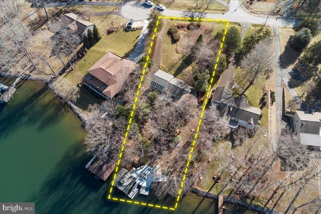 1031 LAKEMOUNT DR, Moneta, VA 24121
