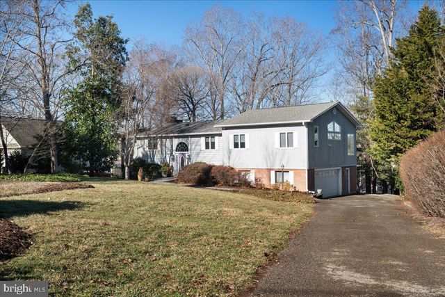 1031 LAKEMOUNT DR, Moneta, VA 24121