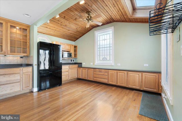 1031 LAKEMOUNT DR, Moneta, VA 24121