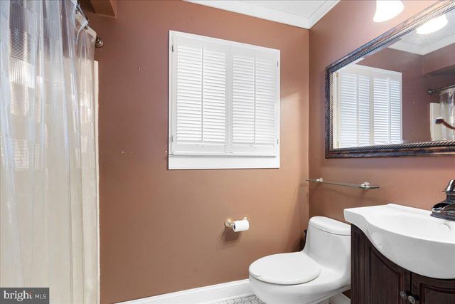 1031 LAKEMOUNT DR, Moneta, VA 24121