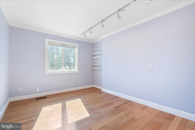 1031 LAKEMOUNT DR, Moneta, VA 24121