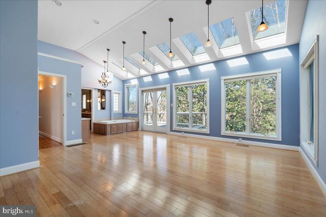 1031 LAKEMOUNT DR, Moneta, VA 24121