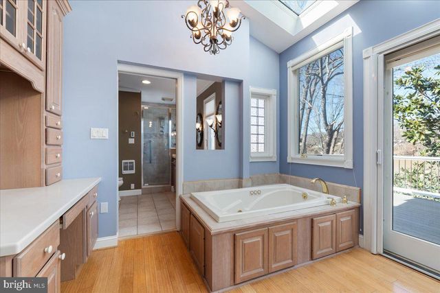 1031 LAKEMOUNT DR, Moneta, VA 24121