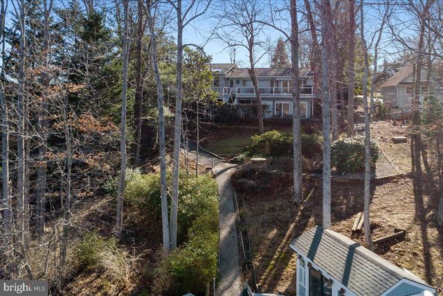 1031 LAKEMOUNT DR, Moneta, VA 24121