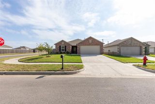1621 W Chuck Wagon Drive, El Reno, OK 73036