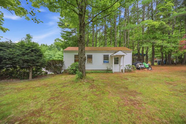 65 Chester Road, Raymond, NH 03077