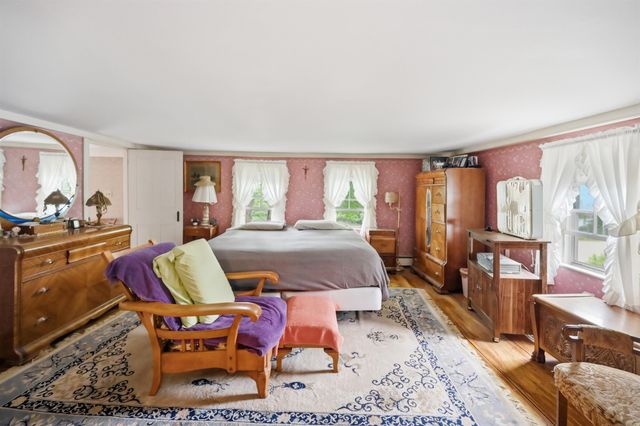 65 Chester Road, Raymond, NH 03077