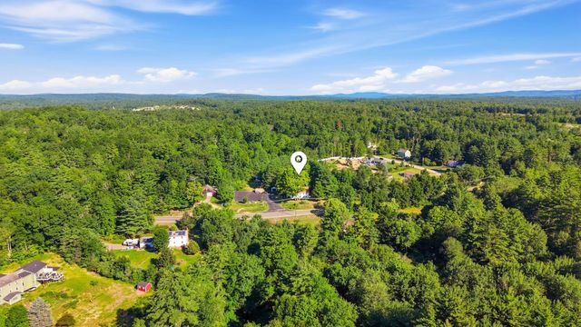 65 Chester Road, Raymond, NH 03077