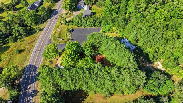 65 Chester Road, Raymond, NH 03077