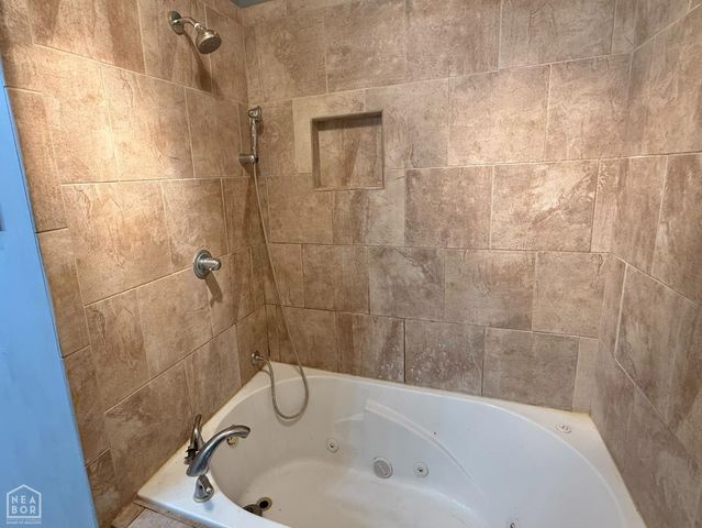 1213 Hemingway Circle, Jonesboro, AR 72405