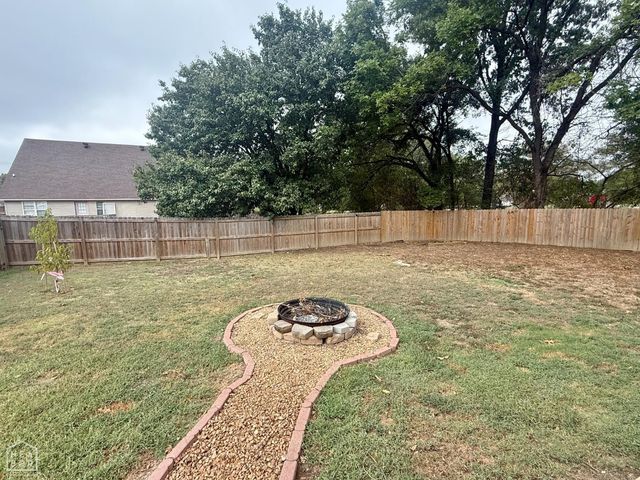 1213 Hemingway Circle, Jonesboro, AR 72405