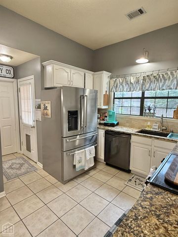 1213 Hemingway Circle, Jonesboro, AR 72405