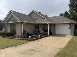 1213 Hemingway Circle, Jonesboro, AR 72405