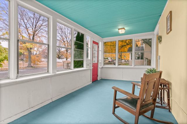 1155 Seminary Avenue, Saint Paul, MN 55104