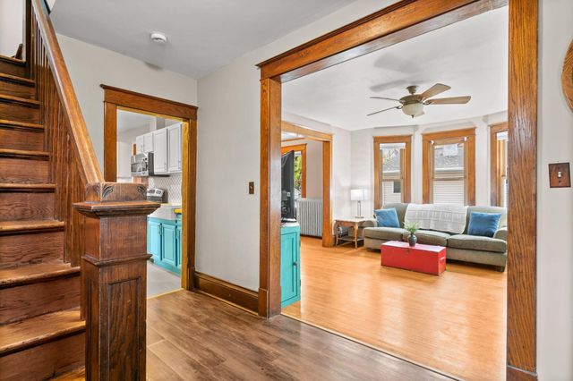 1155 Seminary Avenue, Saint Paul, MN 55104