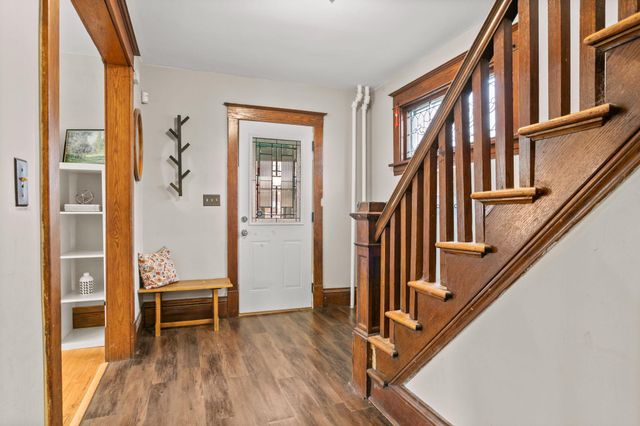 1155 Seminary Avenue, Saint Paul, MN 55104